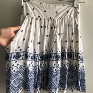 Blue pocketed skirt